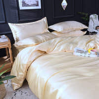 Bedding Set – Satin – Bouclé Sand