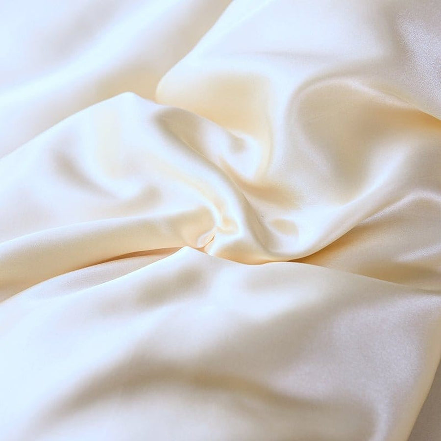 Bedding Set – Satin – Bouclé Sand
