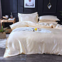 Bedding Set – Satin – Bouclé Sand