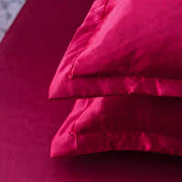 Bedding Set – Satin – Cherry