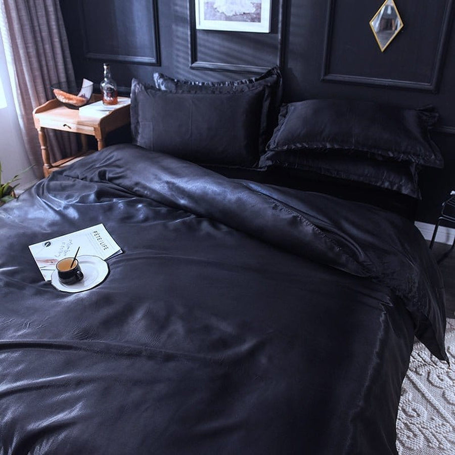 Bedding Set – Satin – Ink Black