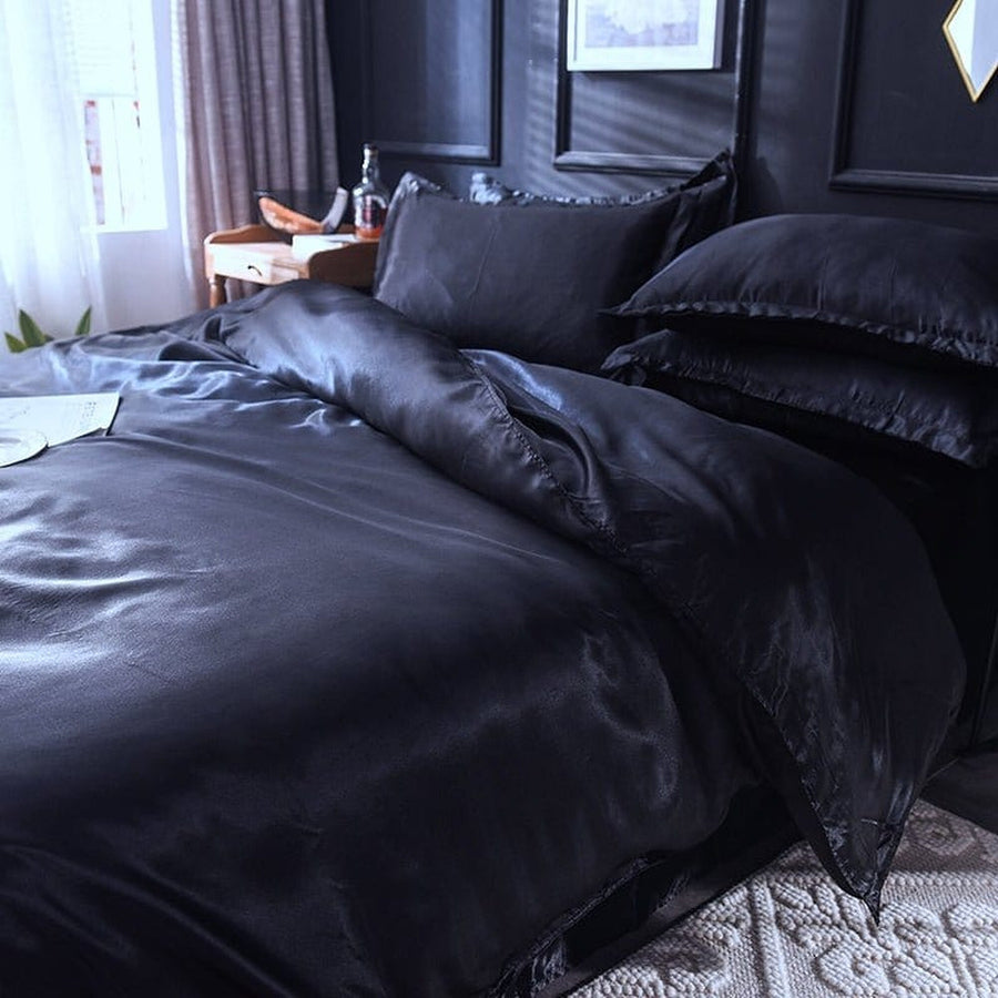 Bedding Set – Satin – Ink Black