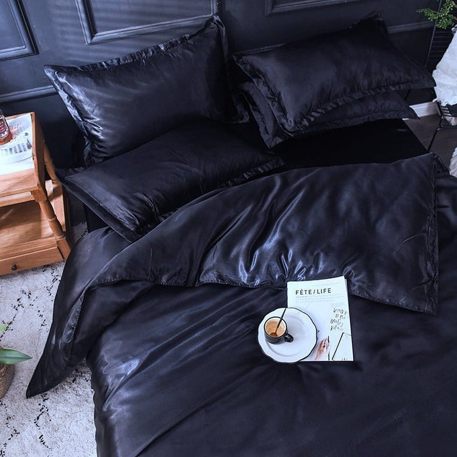 Bedding Set – Satin – Ink Black