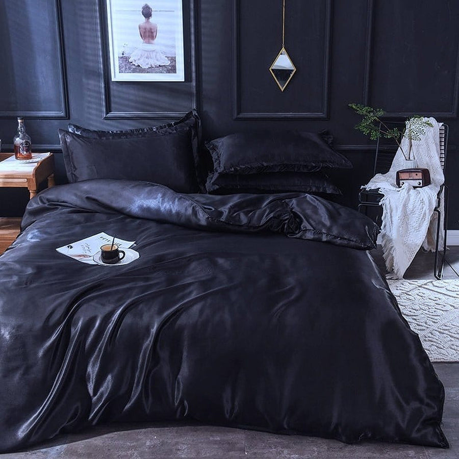 Bedding Set – Satin – Ink Black