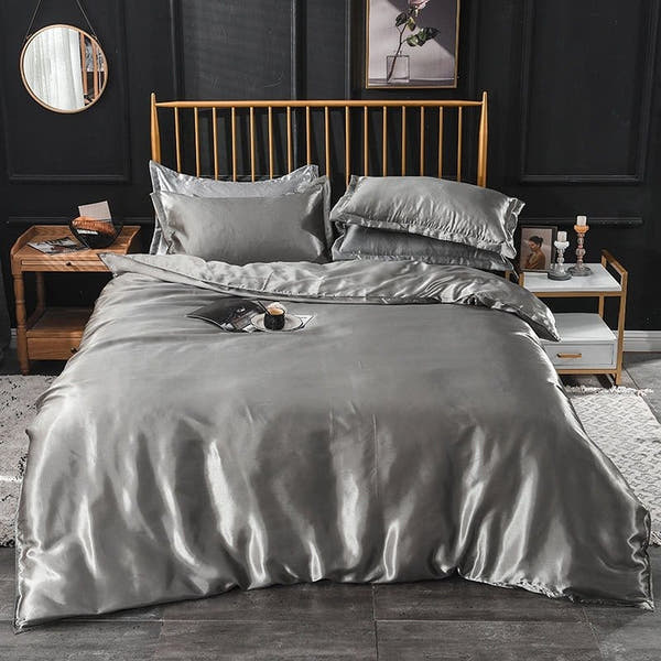 Bedding Set – Satin – Pearl Grey