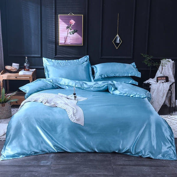 Bedding Set – Satin – Sky Mist