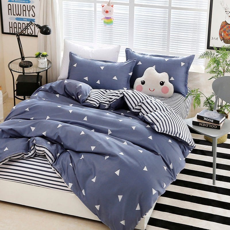 Bedding Set – Triangle Print – Midnight Navy