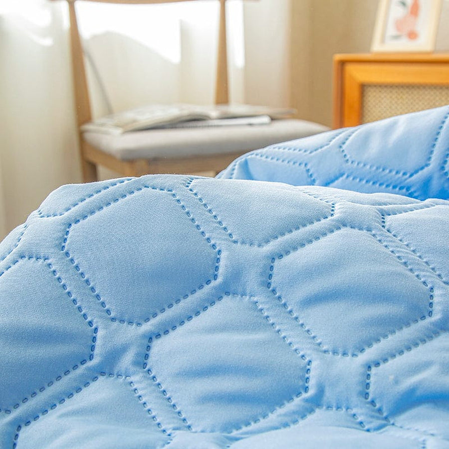 Fitted Sheet – Quilted – Sky Mist
