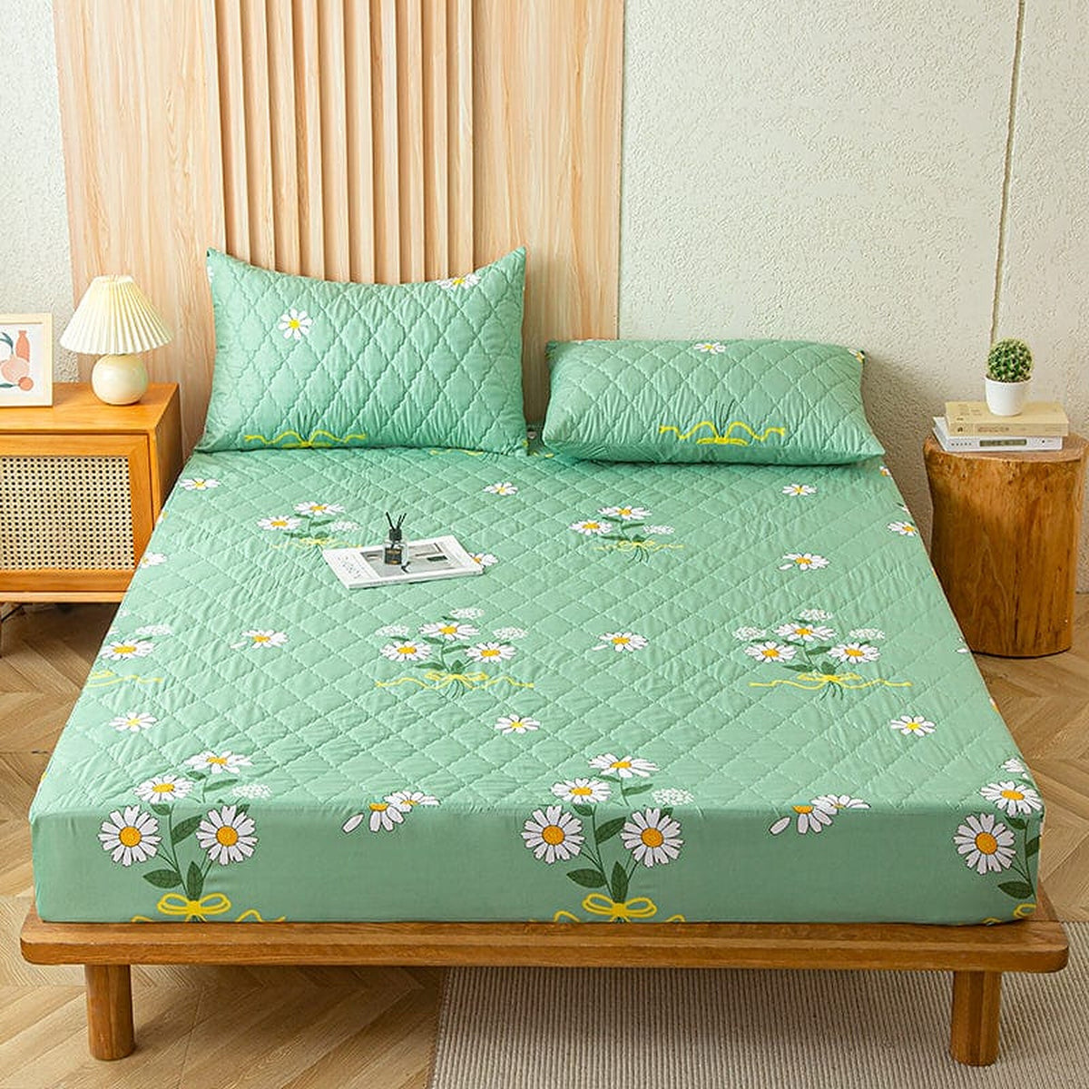 Fitted Sheet – Daisy Print – Sage Mist