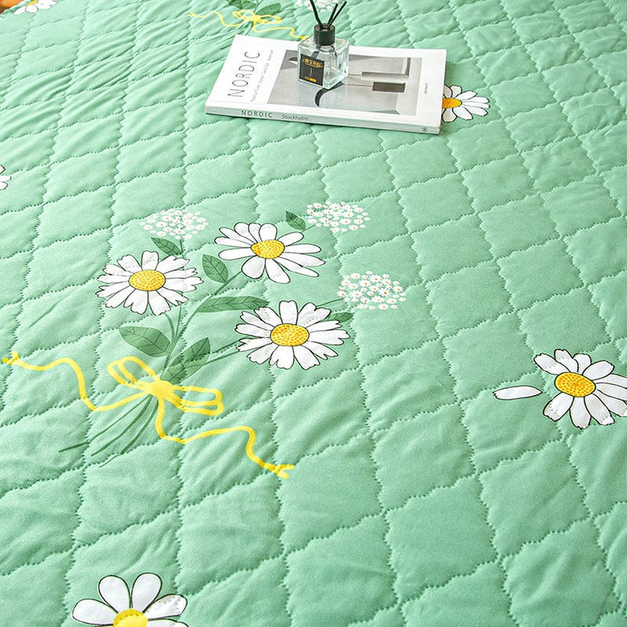 Fitted Sheet – Daisy Print – Sage Mist