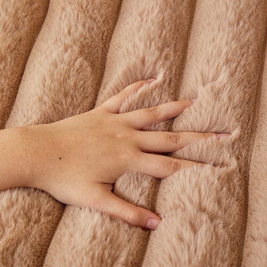Non-Slip Sofa Cover – Velvet Ribbed – Caramel