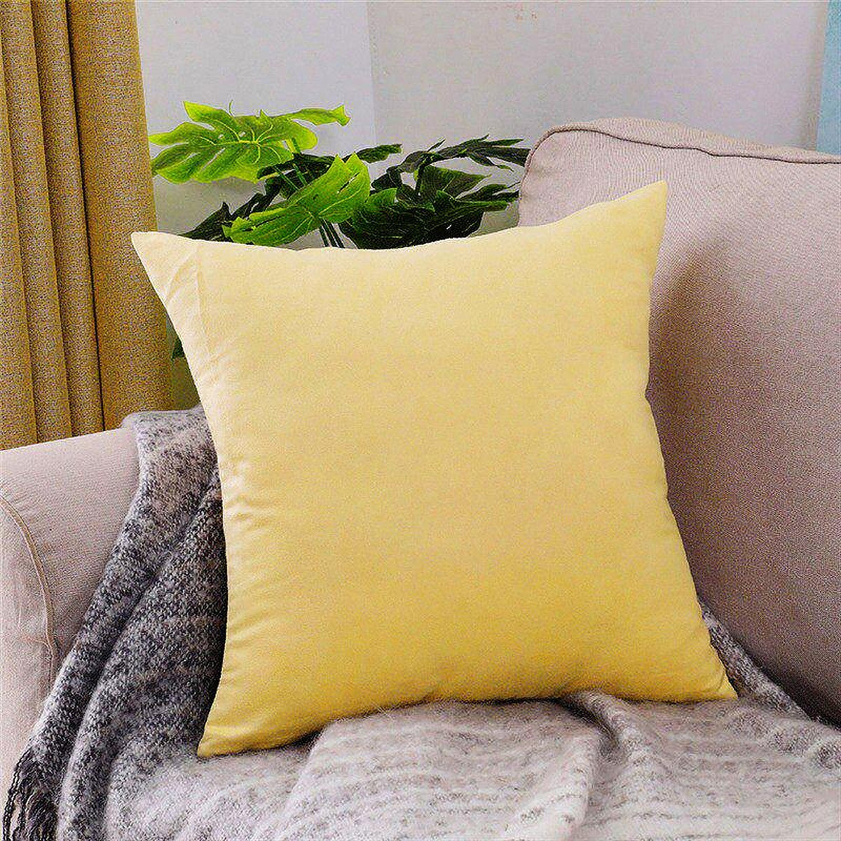 Pillow Cover – Plain Stretch Compact – Honey