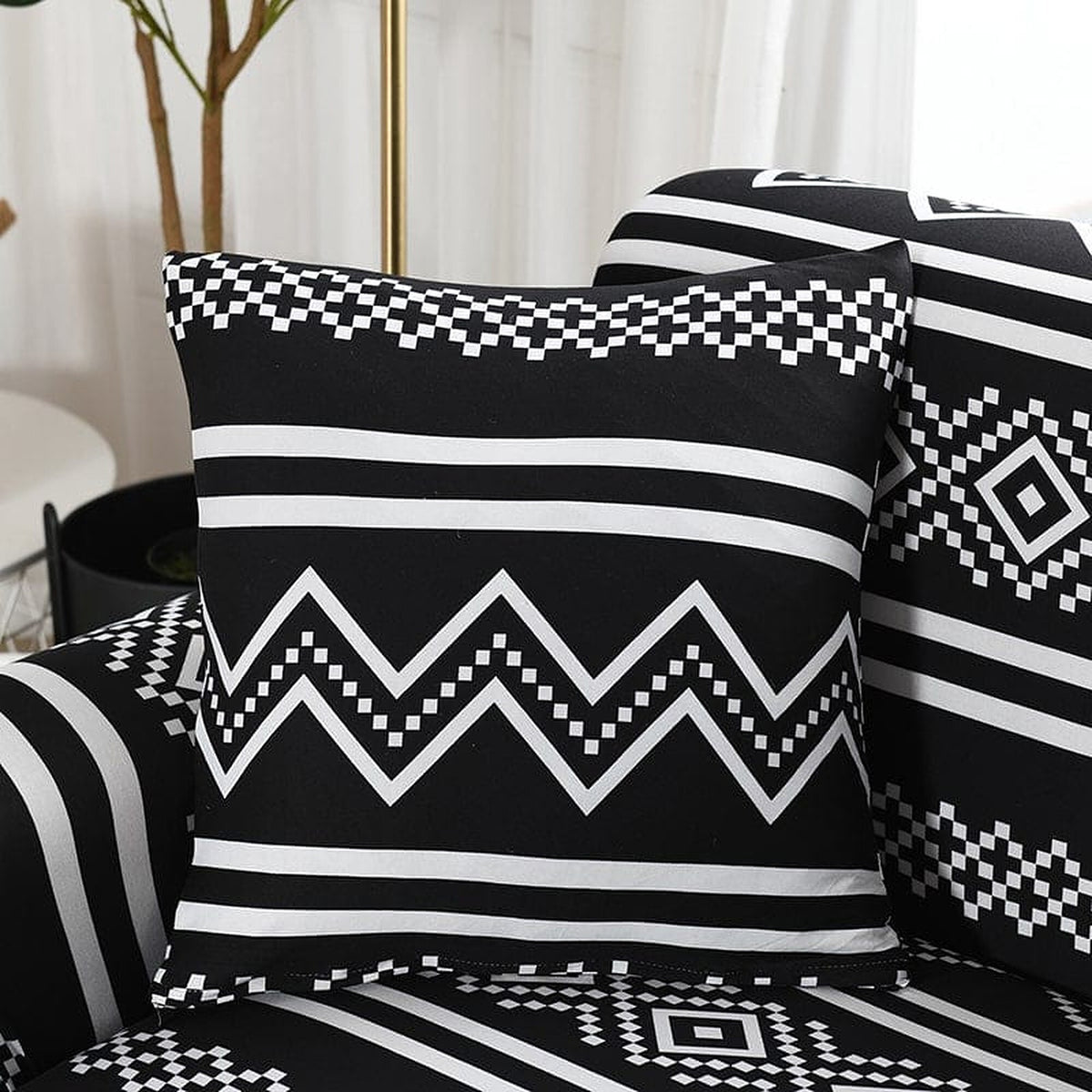 Pillow Cover – Tribal Stripe – Black & White