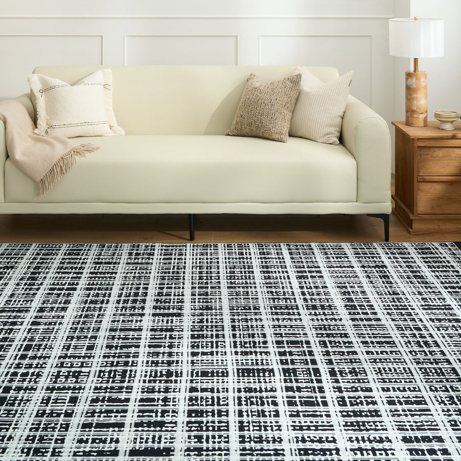 Rug – Distressed Grid – Ink Black