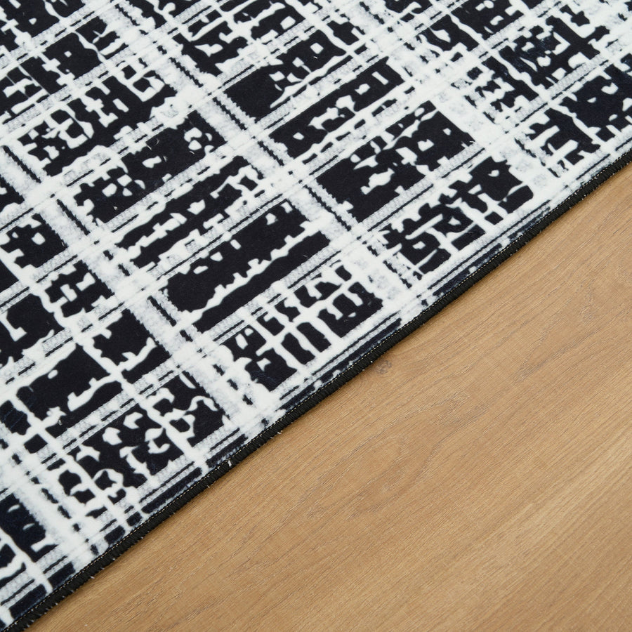 Rug – Distressed Grid – Ink Black