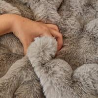 Non-Slip Sofa Cover – Velvet Bubble – Pearl Grey