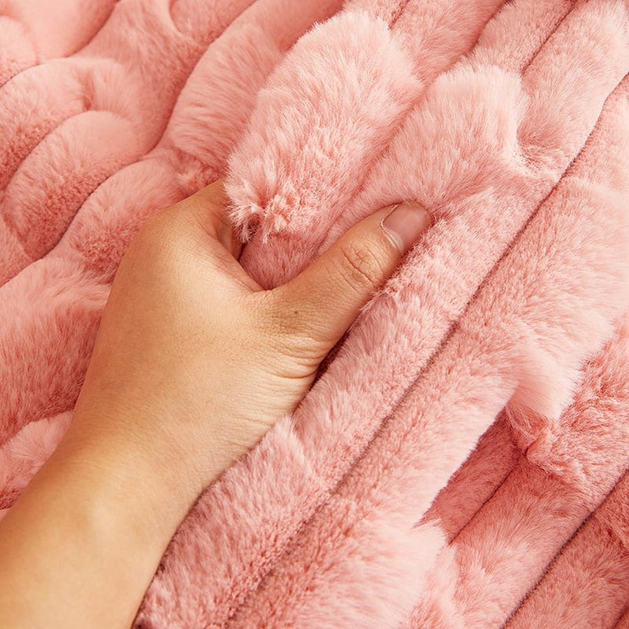 Non-Slip Sofa Cover – Quilted Brick – Soft Blush