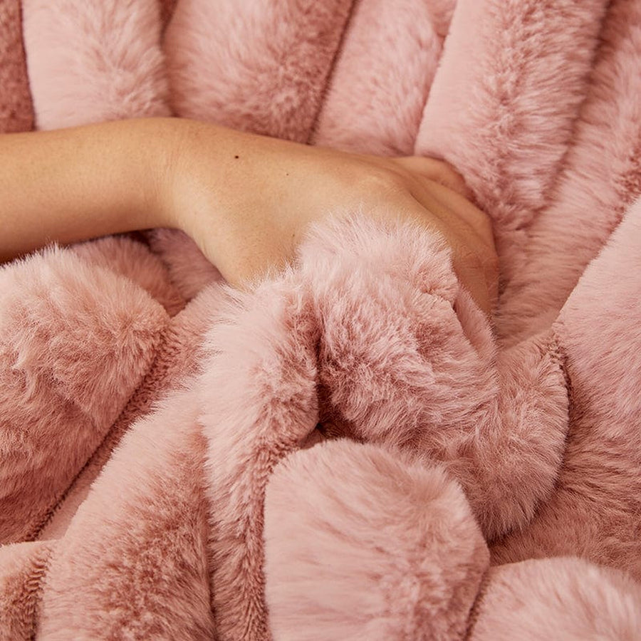 Non-Slip Sofa Cover – Velvet Ribbed – Soft Blush