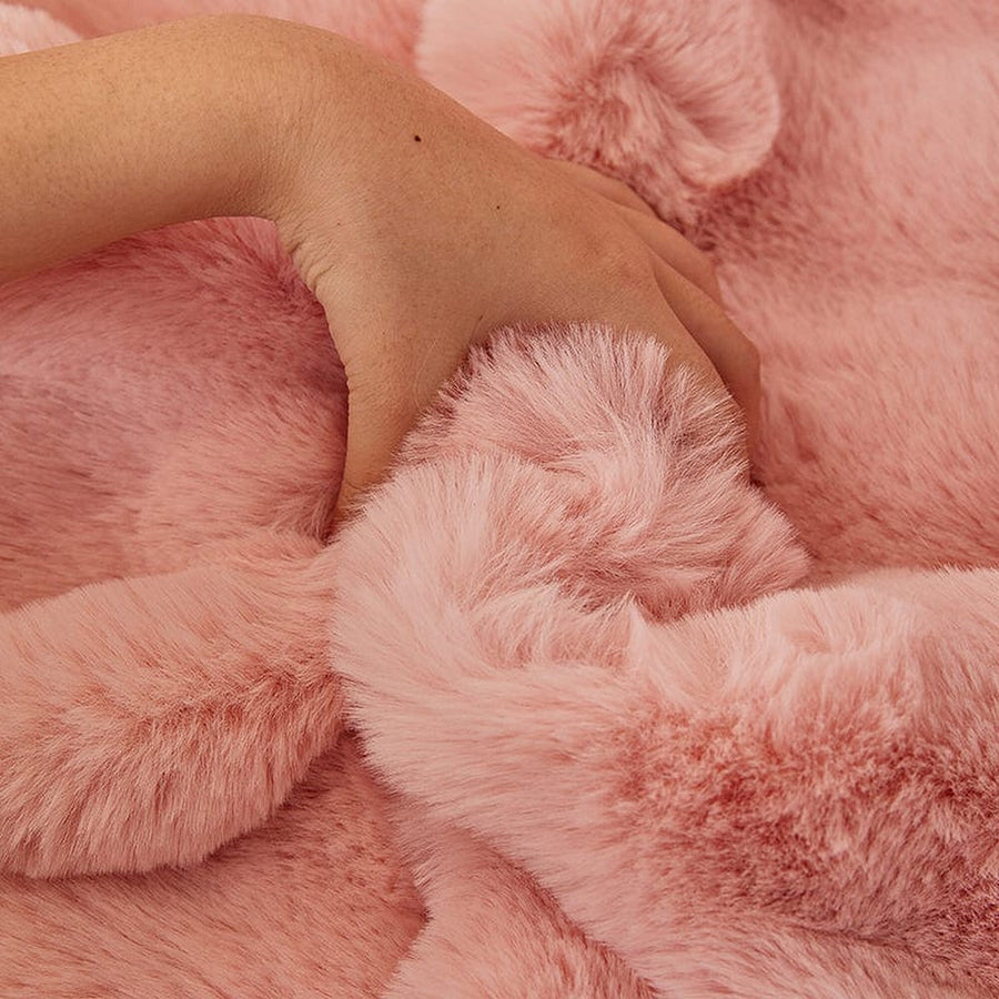 Non-Slip Sofa Cover – Velvet Bubble – Soft Blush