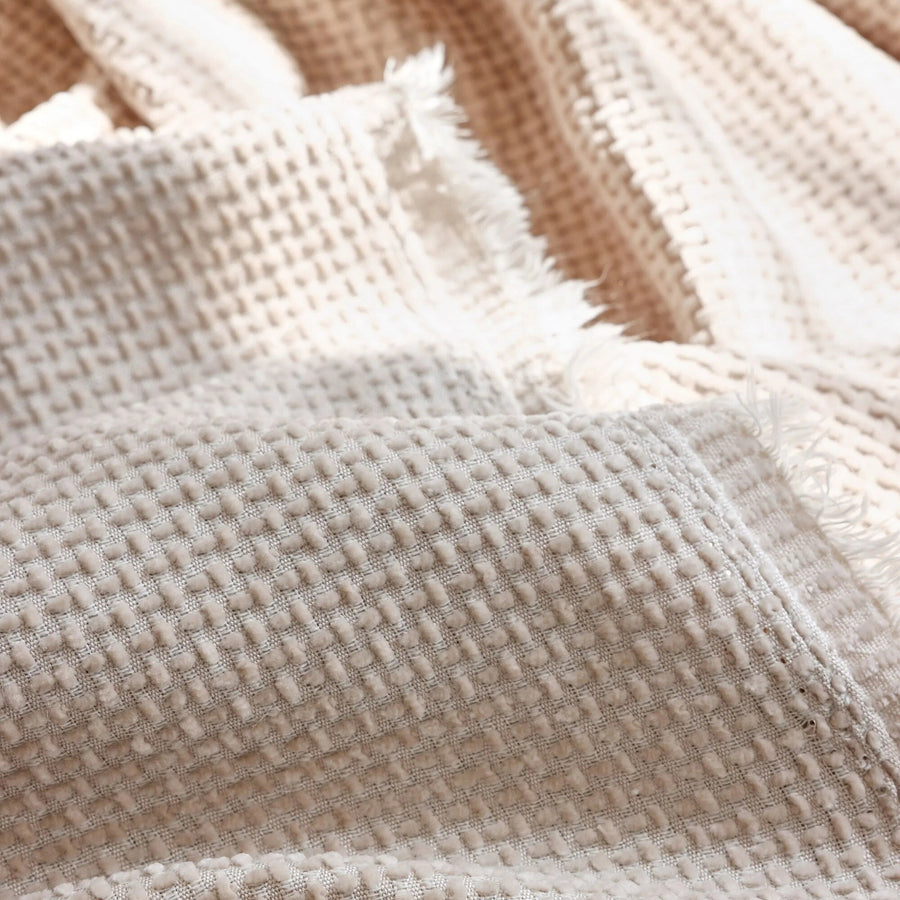 Sofa Throw – Plain Stretch – Bouclé Sand