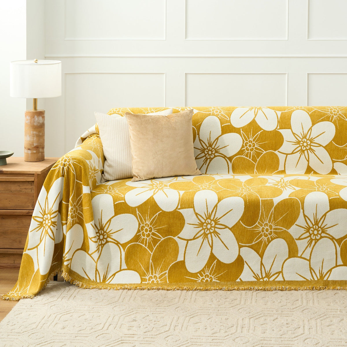 Sofa Throw – Bloom Elegance – Golden Bloom